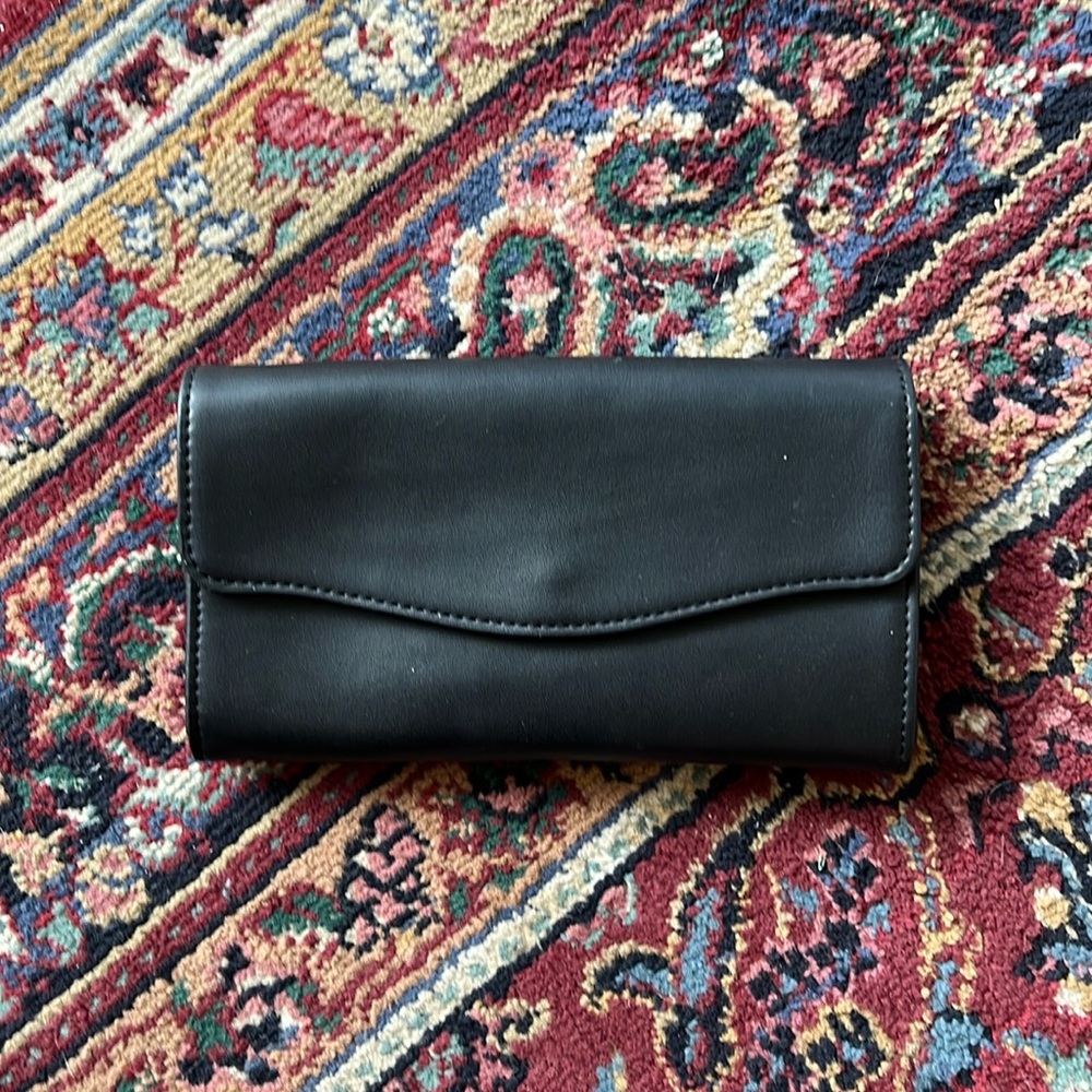 simple black clutch